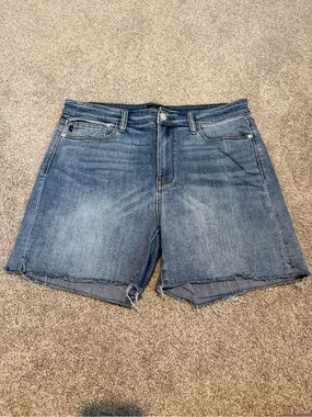 High-Rise Raw Hem Denim Shorts - Judy Blue
